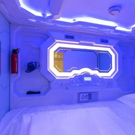 Hotel cápsula Space