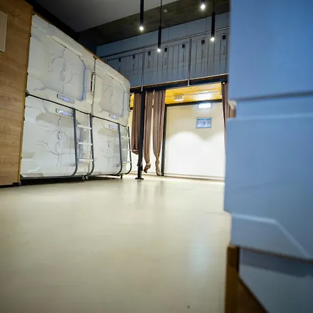 Space Capsule hotel *